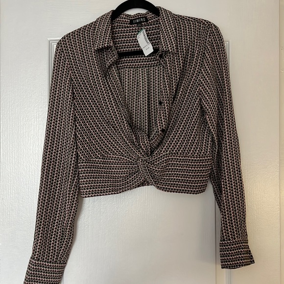 TIMING crop blouse - Picture 1 of 2
